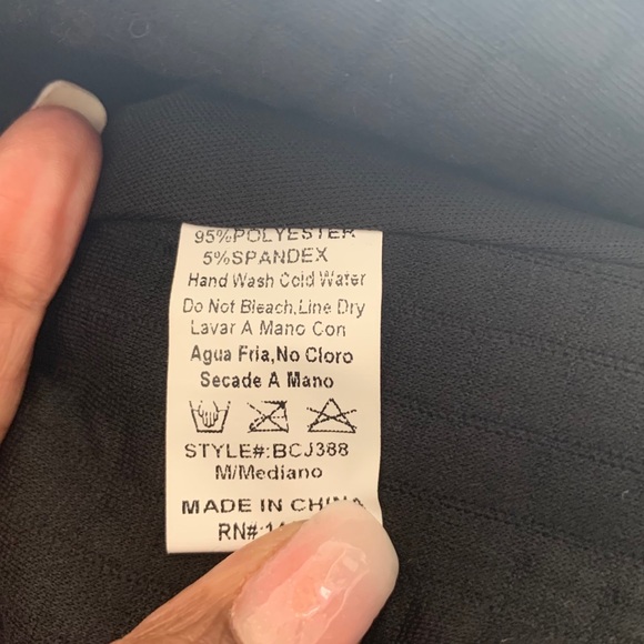 🔥🔥Blazing black wrap jacket! - Picture 3 of 3